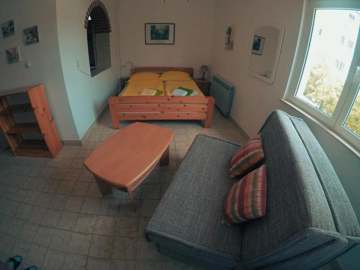 Apartements Magdalena Lopar 0*,